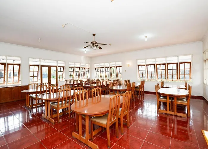 Oyo 2495 Hotel Wijaya